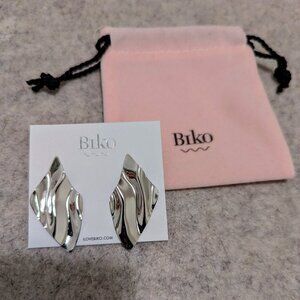 NWT statement silver earrings